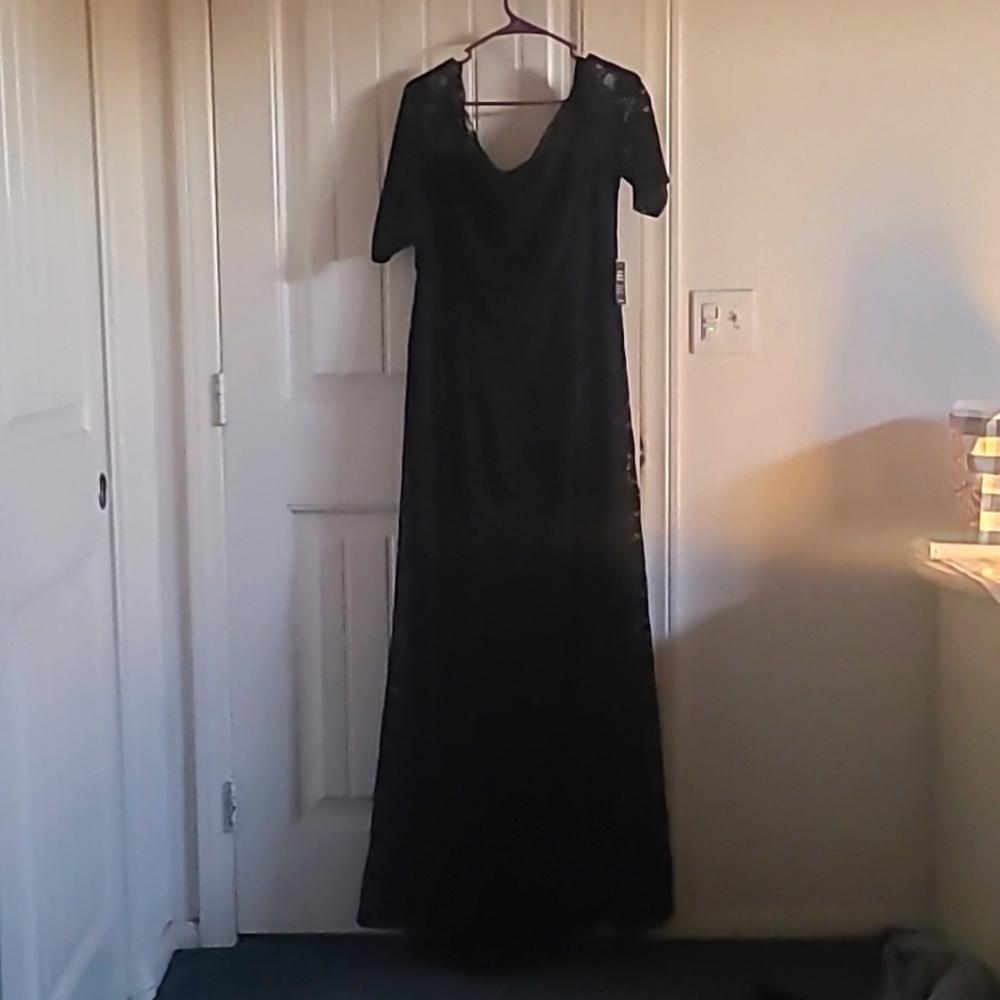 Torrid Siz 18 Plus Sized Black Laced Gown